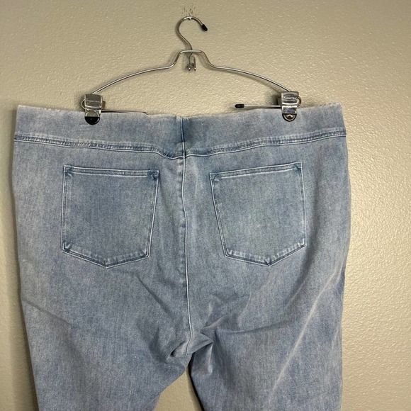 Soft Surroundings Pull On Skinny Jeans Size 3X Light Faded Wash Whiskering NEW - Picture 5 of 8